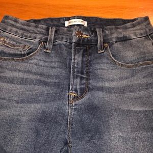 Women’s Good American Straight Legged Jeans